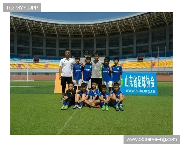 斯温登俱乐部百年征程与英格兰足球荣耀梦想探索历史传承与未来发展