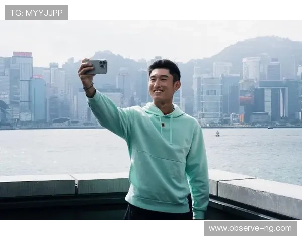 网球赛事新动态：全球排名赛激烈角逐 明星选手表现抢眼